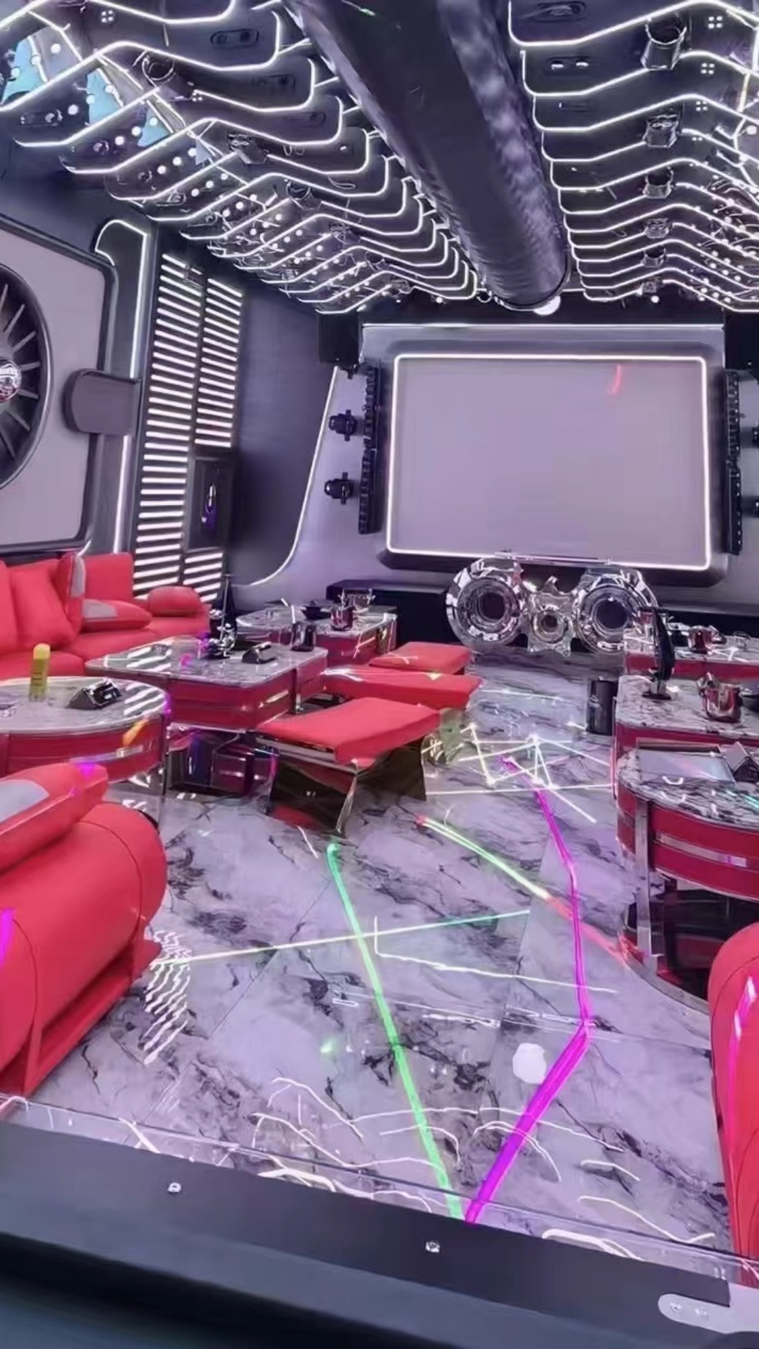 豪华包厢内部环境